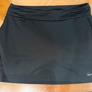 Nike dri fit golf skort in black size M
